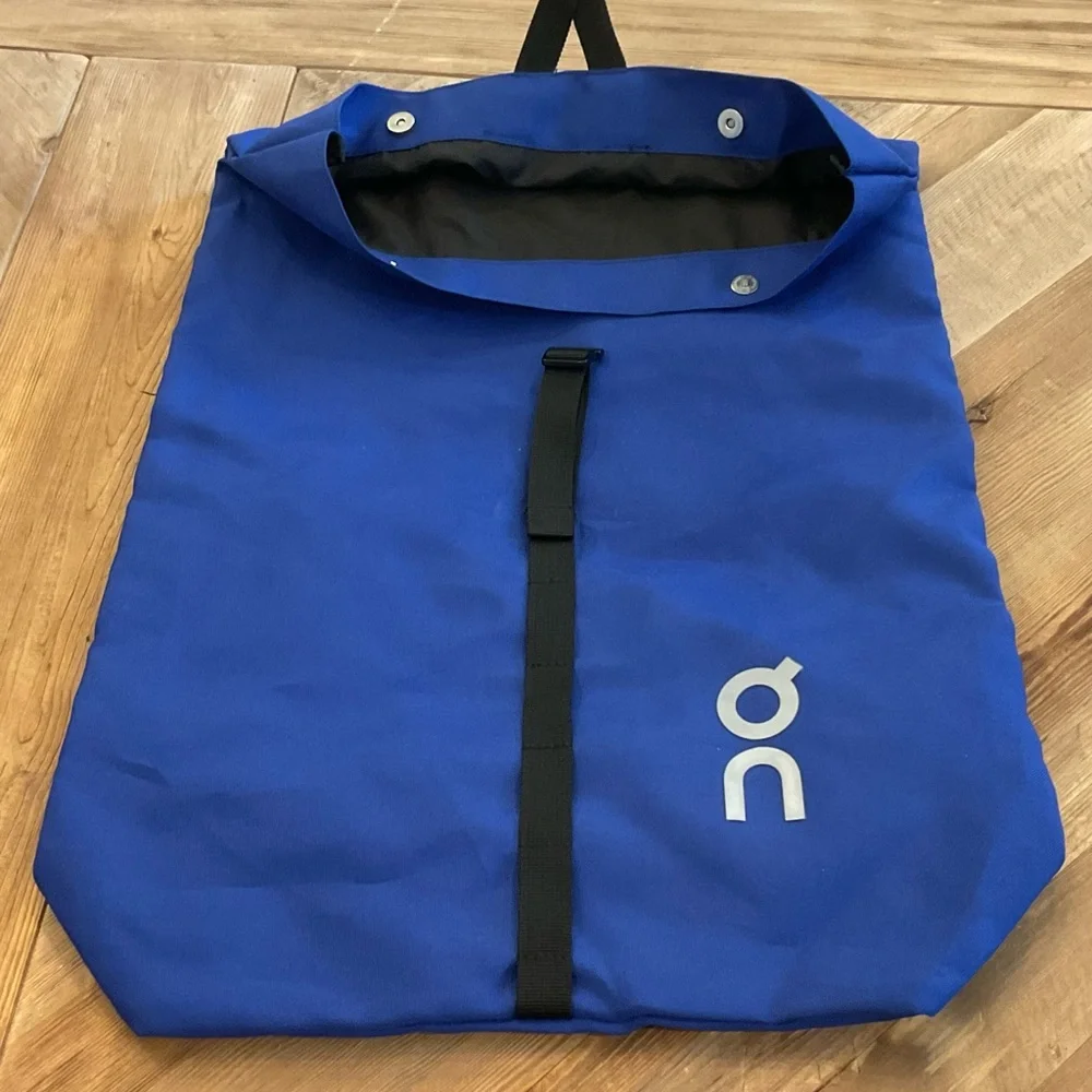 On Cloud‎ Running Backpack Messenger Bag